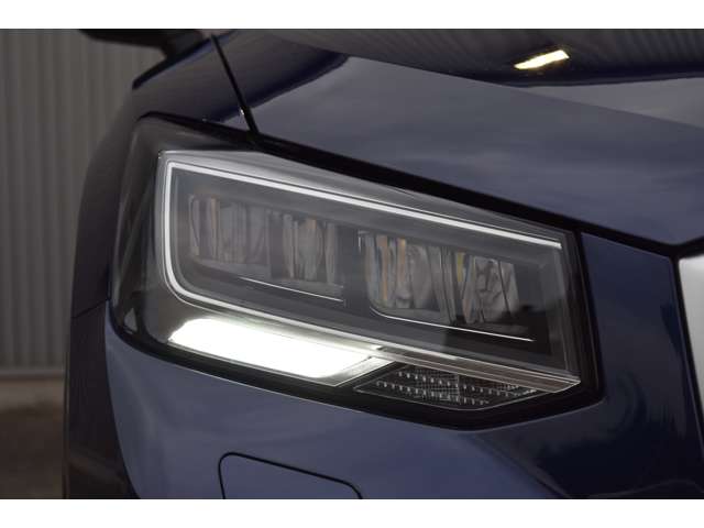 Audi Q2 4