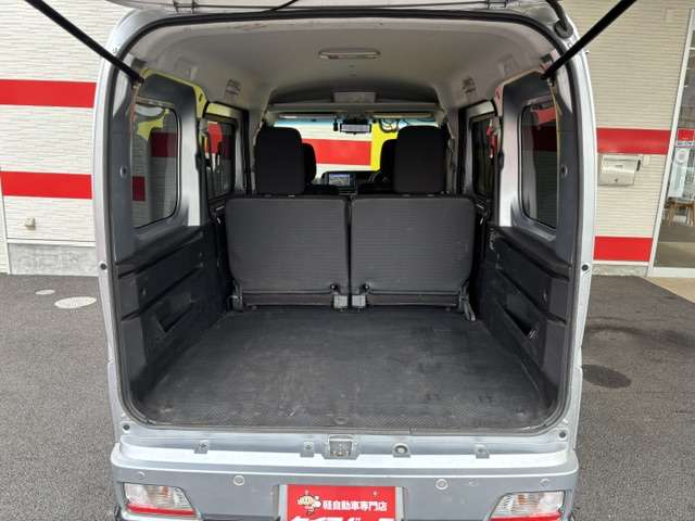 Daihatsu Atrai 11