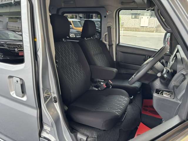 Daihatsu Atrai 6