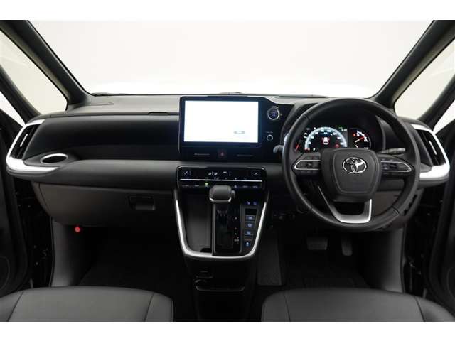 Toyota Noah 6