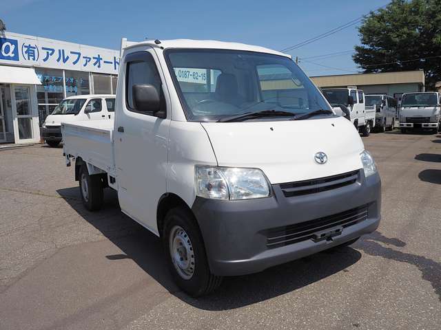 Toyota Light Ace Truck 3