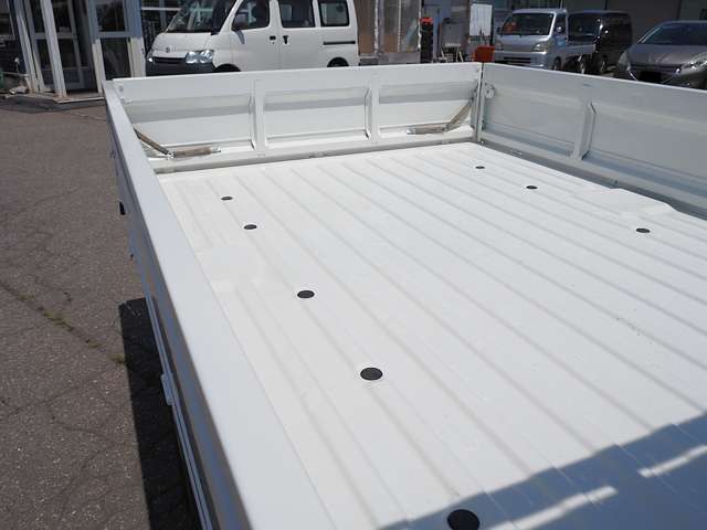 Toyota Light Ace Truck 10