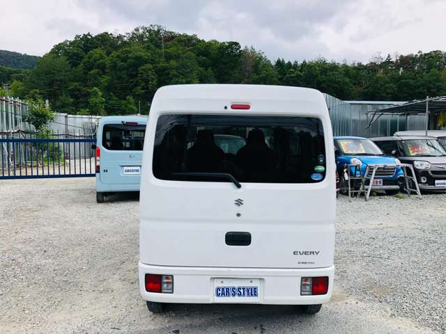 Suzuki Every 12