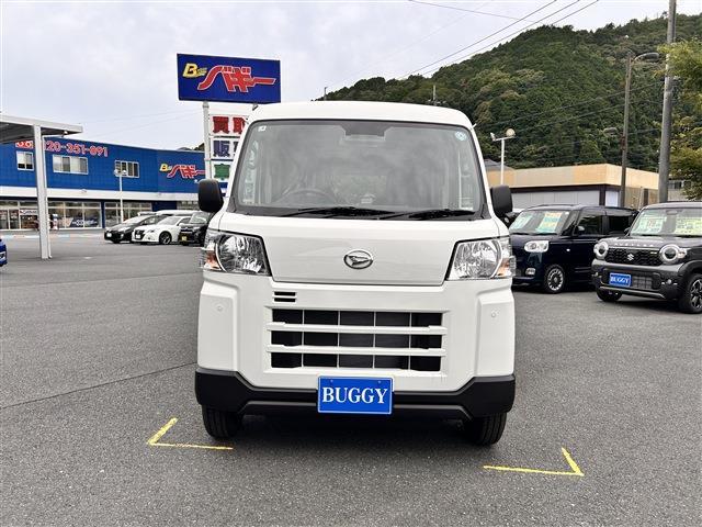 Daihatsu Hijet Cargo 4