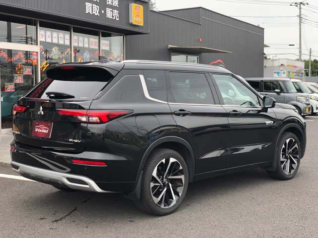 Mitsubishi Outlander 2