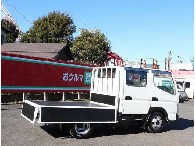 Mitsubishi Fuso Canter 2