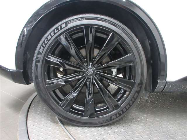 Toyota Crown Sport 5