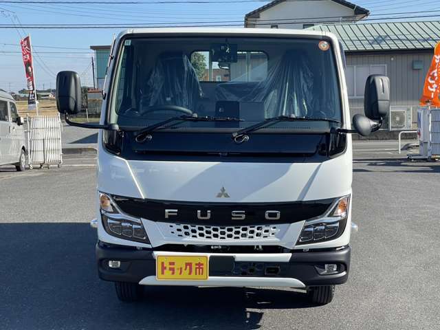 Mitsubishi Fuso Canter 2