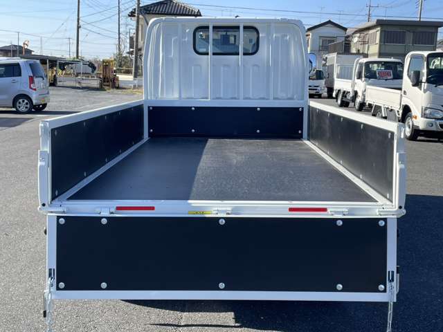 Mitsubishi Fuso Canter 10
