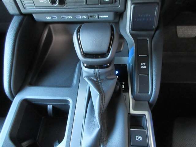 Toyota Land Cruiser 250 11