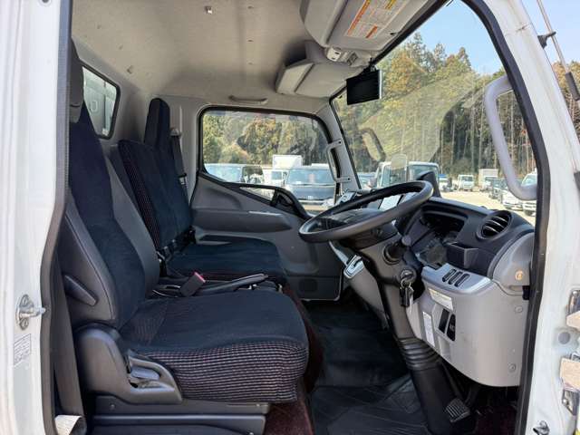 Mitsubishi Fuso Canter 12