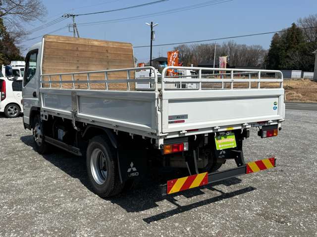 Mitsubishi Fuso Canter 7