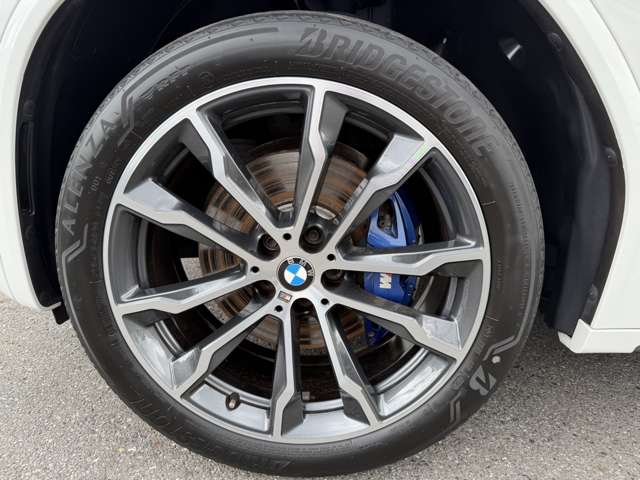 BMW X4 8
