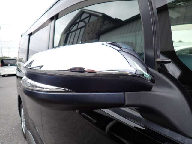 Toyota Noah 8
