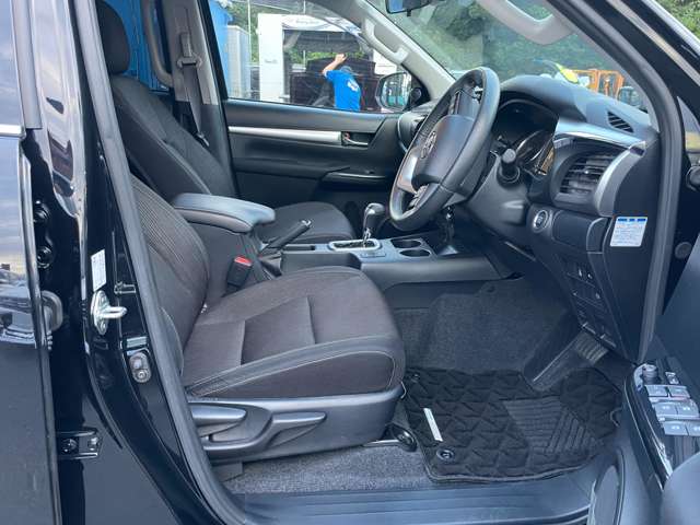 Toyota Hilux 12