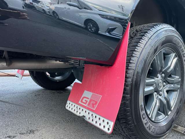 Toyota Hilux 8