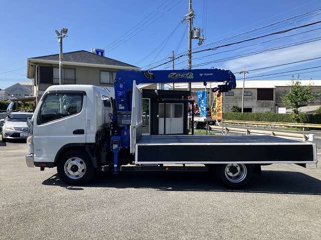 Mitsubishi Fuso Canter 11