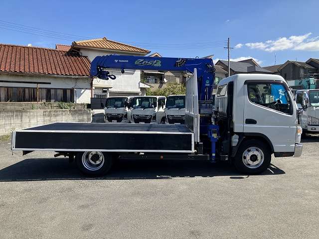Mitsubishi Fuso Canter 12