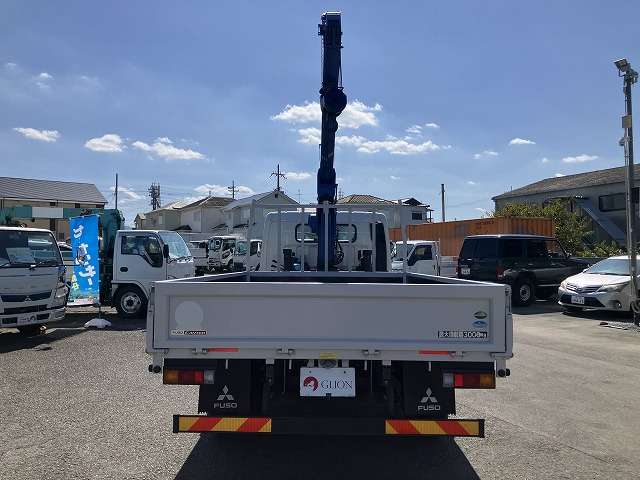 Mitsubishi Fuso Canter 7