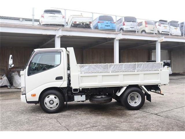 Hino Dutro 5