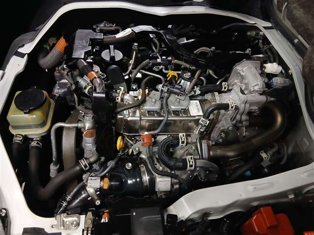 Toyota Hiace Van 6