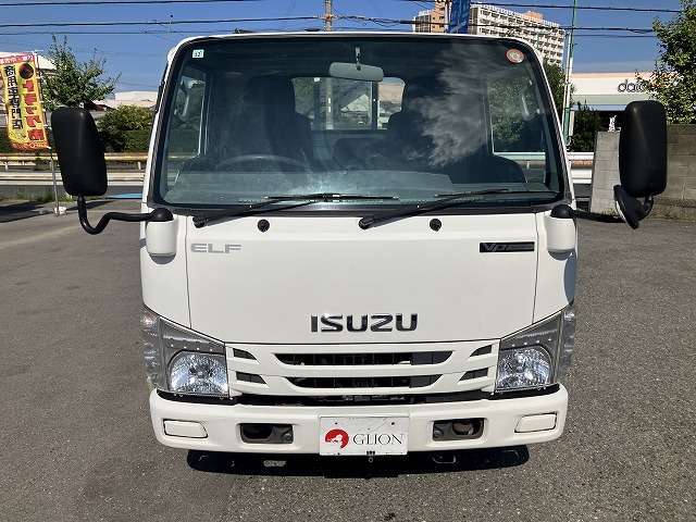 Isuzu Elf 2