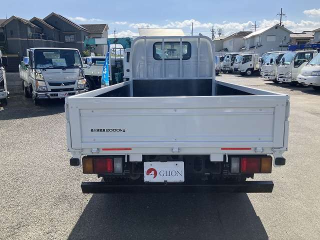 Isuzu Elf 7