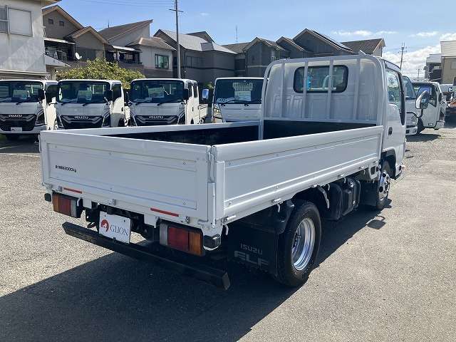 Isuzu Elf 8