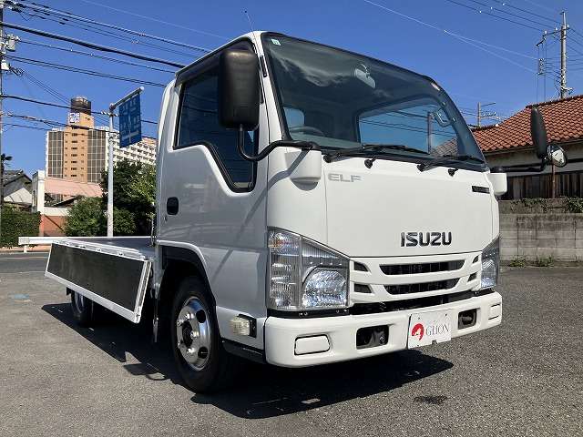 Isuzu Elf 10
