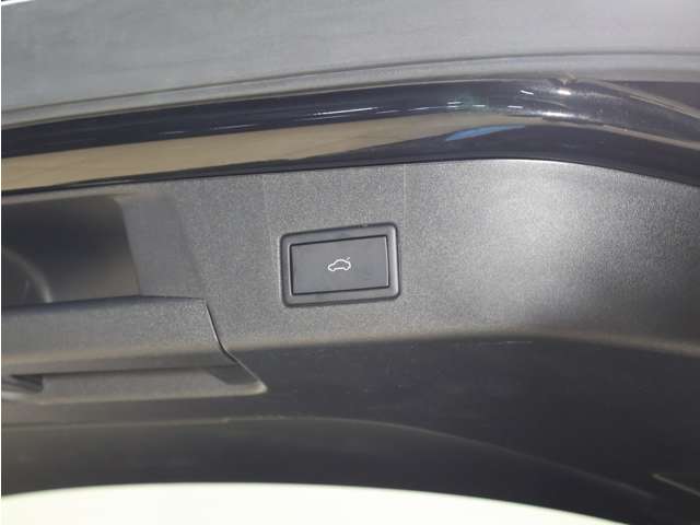 Volkswagen ID.4 8