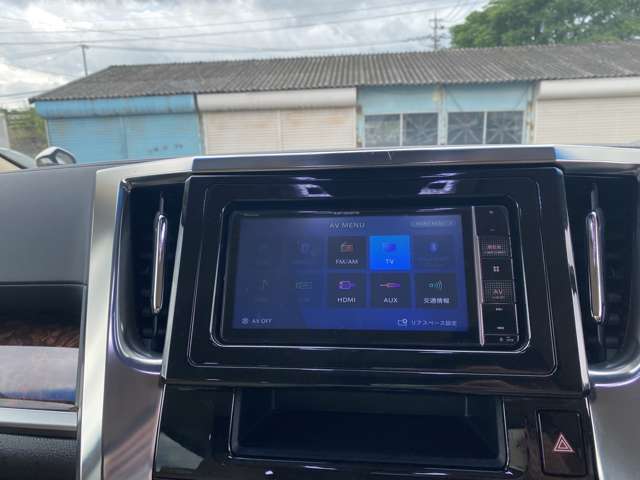 Toyota Alphard 11