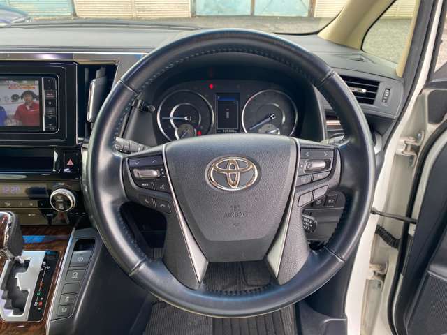 Toyota Alphard 5