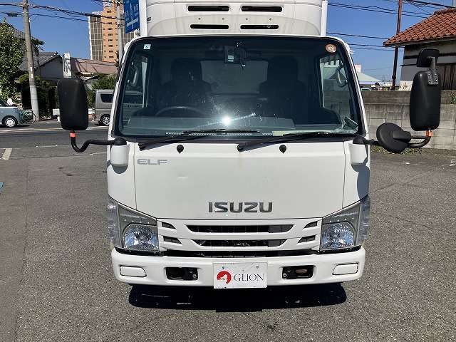 Isuzu Elf 2