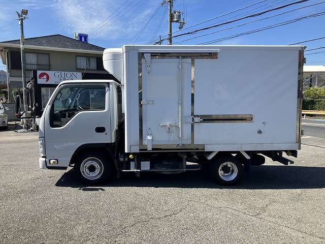 Isuzu Elf 4