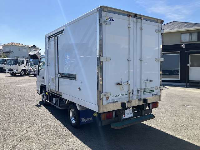 Isuzu Elf 6