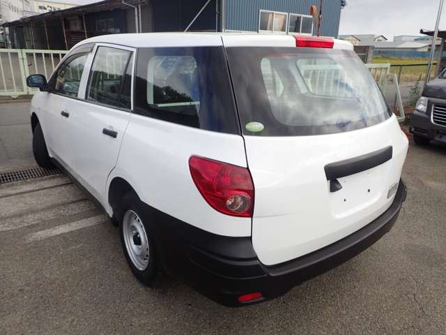 Nissan AD 6