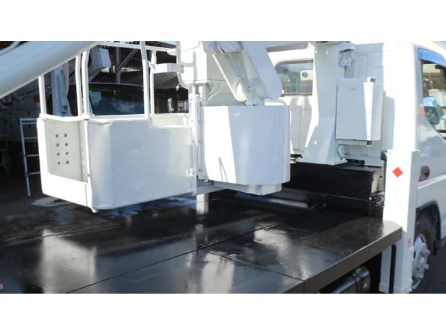 Mitsubishi Fuso Canter 12