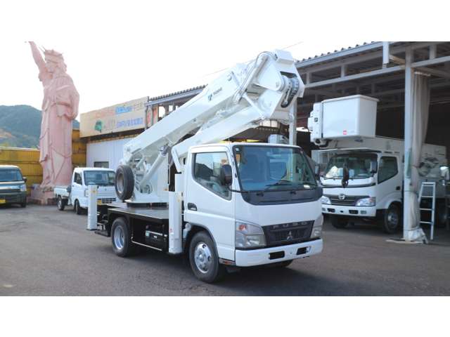 Mitsubishi Fuso Canter 2