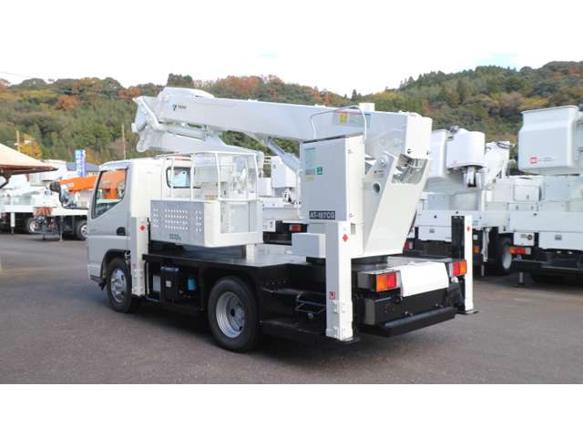 Mitsubishi Fuso Canter 4