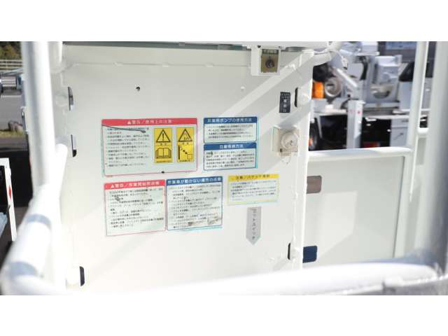 Mitsubishi Fuso Canter 10