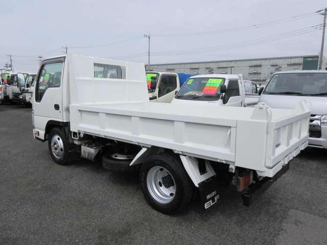 Isuzu Elf 12