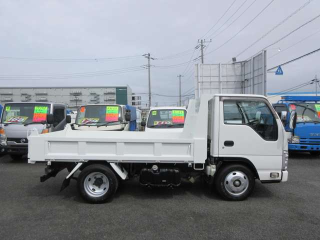 Isuzu Elf 7