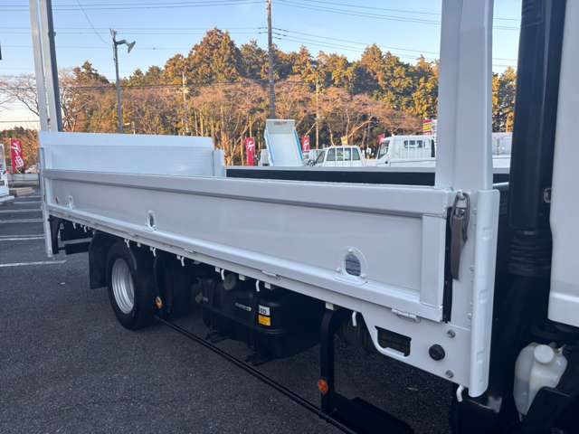 Isuzu Elf 11
