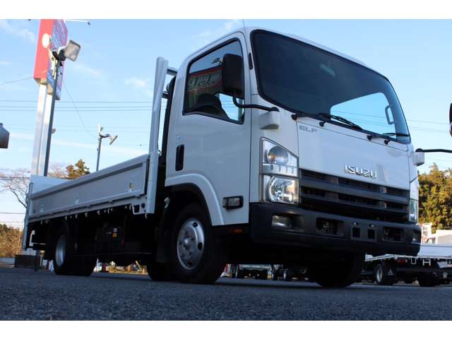 Isuzu Elf 3