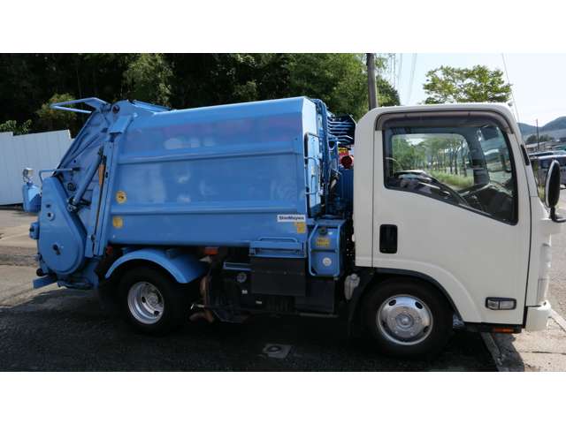 Isuzu Elf 4