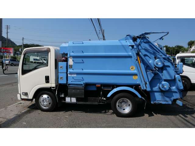 Isuzu Elf 5