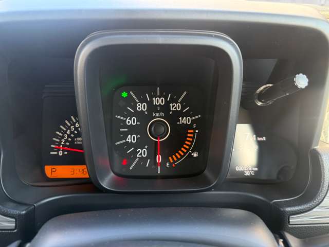 Honda N-VAN 11