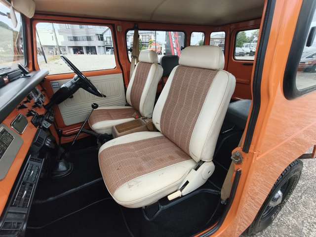 Toyota Land Cruiser 40 11