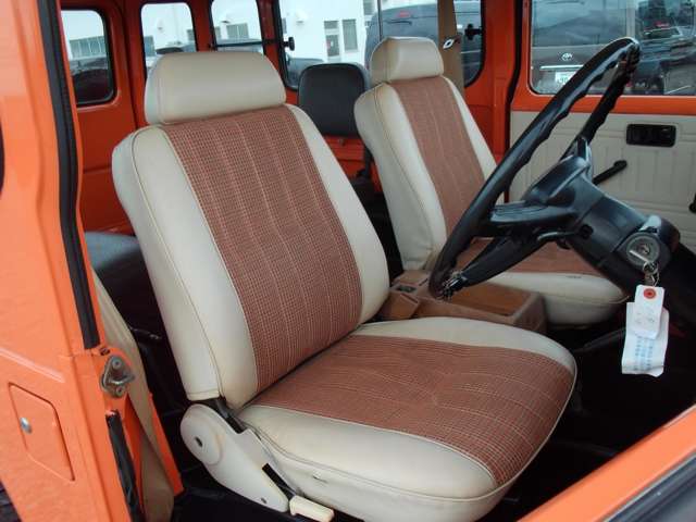 Toyota Land Cruiser 40 10