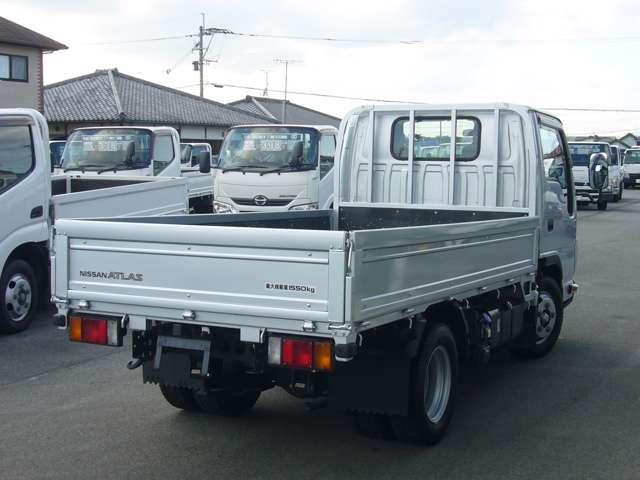 Nissan Atlas 7